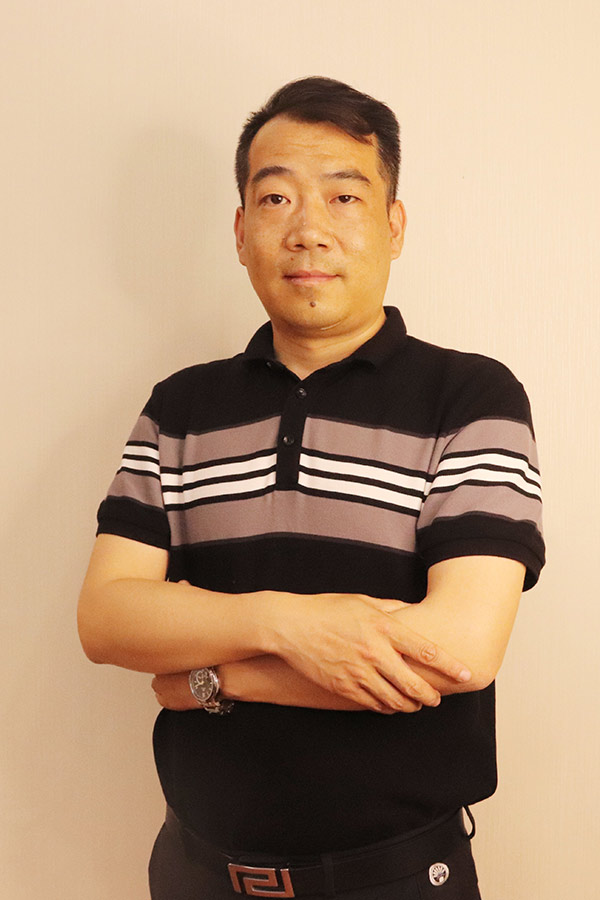 宜君冯少坤 本科学历,毕业于陕西师范大学